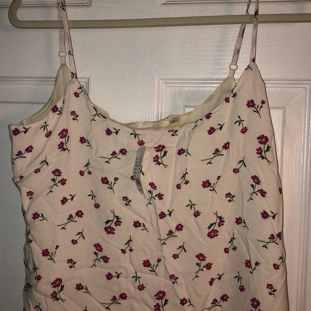La hearts white flowered dress
